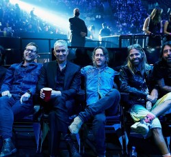 Δείτε την εμφάνιση των Foo Fighters στα Μουσικά Βραβεία του MTV 