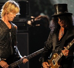 O Duff McKagan θυμάται την πρώτη του γνωριμία με τον Slash