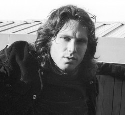 Ο Jim Morrison θα είναι το επίκεντρο ενός νέου ντοκιμαντέρ 