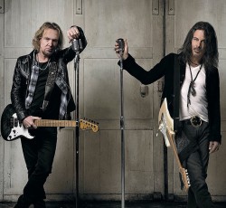 Πληροφορίες για τον δίσκο των Adrian Smith και Richie Kotzen 