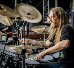 Εκτός Opeth o Martin Axenrot 