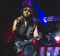 Αποχωρεί ο κιθαρίστας των Ministry ένα χρόνο μετά τις κατηγορίες εναντίον του 