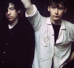 Οι The Jesus & Mary Chain κατέθεσαν μήνυση εναντίον την Warner Music Group 