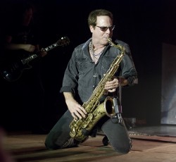 Αποχωρεί επίσημα από τους Foreigner o Thomas Gimbel 