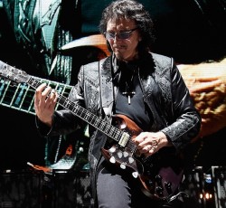Iommi: «Θα επανεκδώσουμε και τους δίσκους με τον Tony Martin» 
