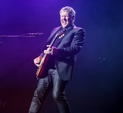 Alex Lifeson: «Οι Rush δεν θα συνεχίσουν με κανένα τρόπο»