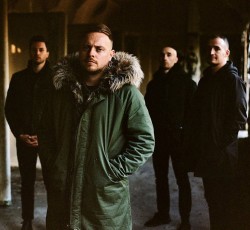 Δείτε τους Architects να παίζουν με συνοδεία ορχήστρας το "Dying Is Absolutely Safe"  