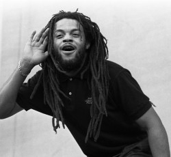 Έφυγε από την ζωή ο Astro των UB40 