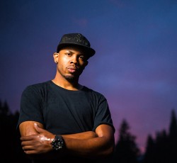 Ayron Jones: O ανερχόμενος rocker ανακοίνωσε τον νέο του δίσκο 