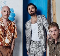 Ακούστε το νέο single των Biffy Clyro 