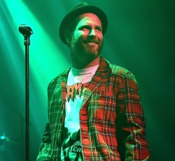 Ο Corey Taylor εκθειάζει τον Lars Ulrich