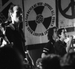 Οι Crass επισκέπτονται το παρελθόν με νέα κυκλοφορία 