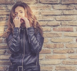 Νέο single από τη Δάφνη Γερογιάννη 