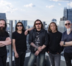 Οι Dream Theater επιστρέφουν με καινούριο άλμπουμ 