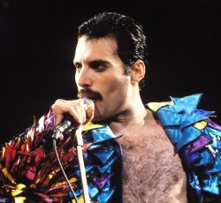 H ζωή του Freddie Mercury γίνεται graphic novel 