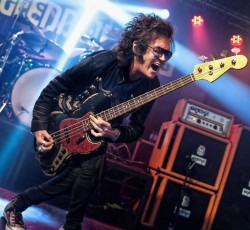 Η συνάντηση του 9χρονου Lars Ulrich με τον Glenn Hughes