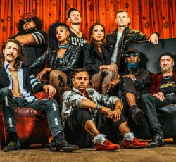 Οι Gogol Bordello επιστρέφουν στην Ελλάδα 