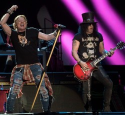 EP θα κυκλοφορήσουν οι Guns N' Roses