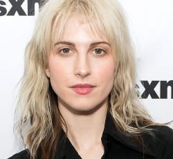 Hayley Williams: «Είμαι έτοιμη για τον επόμενο δίσκο των Paramore»