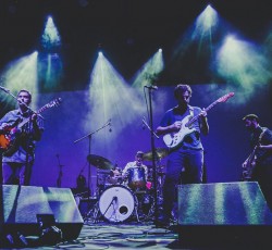 Ακούστε το νέο τραγούδι των Holy Monitor 