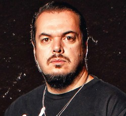 Igor Cavalera: «Δεν ήταν προκλητικό, ήταν απλά ηλίθιο που φοράγαμε σβάστικες στα πρώτα μας βήματα» 