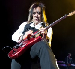 Έφυγε από τη ζωή ο Jeff LaBar, κιθαρίστας των Cinderella 