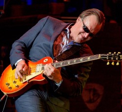 O Joe Bonamassa επιστρέφει με νέο single 