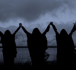 Ακούστε την συνεργασία των Kælan Mikla με τους Alcest 