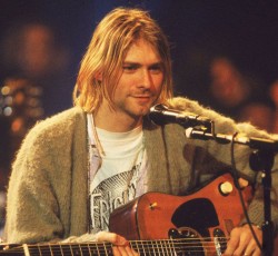 Σε δημοπρασία το μαλλί του Kurt Cobain 