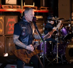 Δείτε την πρώτη ζωντανή εμφάνιση των Metallica για το 2021 