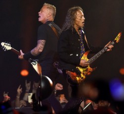 Δείτε τους Metallica να παίζουν ζωντανά για πρώτη φορά το "Fixxxer"