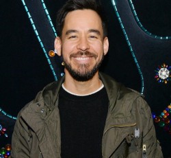 Mike Shinoda: Αναλαμβάνει την παραγωγή σε τραγούδια οπαδών του μέσω Twitch