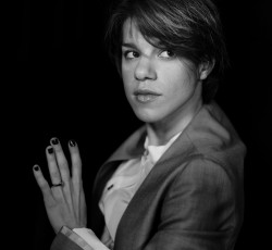 Πρωτοχρονιάτικη ταινία του Netflix με υπογραφή Monika στο soundtrack 