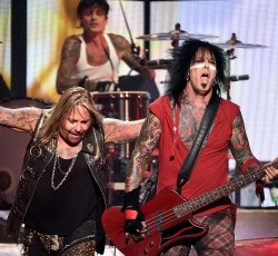 Οι Motley Crue πούλησαν τα δικαιώματα της δισκογραφίας τους για εννιαψήφιο ποσό 