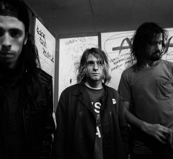 Οι Nirvana απαντούν στην μήνυση αναφορικά με το εξώφυλλο του "Nevermind" 