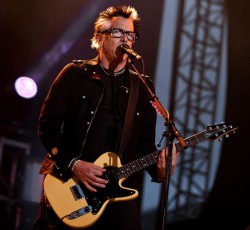 Ο κιθαρίστας των Offspring μιλάει για την επιτυχία του "Smash"