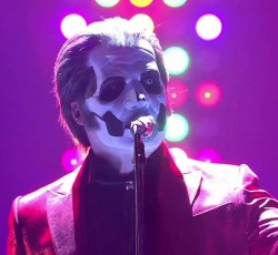 Στη δημοσιότητα η διασκευή των Ghost στο "Enter Sandman" 