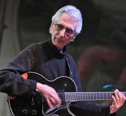 Απεβίωσε ο θρύλος της jazz κιθάρας, Pat Martino 