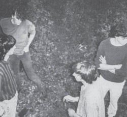 Επανακυκλοφορεί για πρώτη φορά το ντεμπούτο single των R.E.M. 