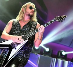 Σε εγχείρηση καρδιάς υποβλήθηκε ο Richie Faulkner 
