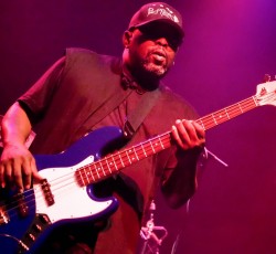 Έφυγε από τη ζωή ο Robbie Shakespeare των Sly And Robbie 