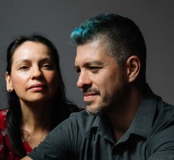 Οι Rodrigo y Gabriela διασκευάζουν Snarky Puppy, Astor Piazzolla και Kamasi Washington