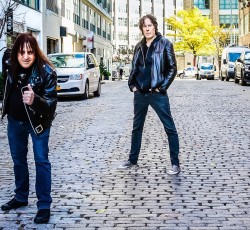 Καινούριο τραγούδι από τους Dictators 