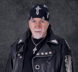 Αιχμές από τον Tony Martin για τη δημιουργία του "Dehumanizer" 