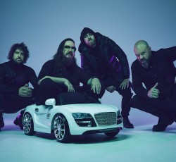 Δίσκο, μυθιστόρημα και κόμικ θα κυκλοφορήσουν οι Twelve Foot Ninja 