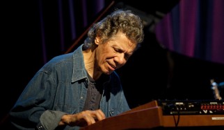 Ο εμβληματικός τζαζίστας Chick Corea έφυγε από τη ζωή 