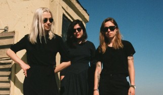 Με Phoebe Bridgers και Lucy Dacus το νέο single της Julien Baker
