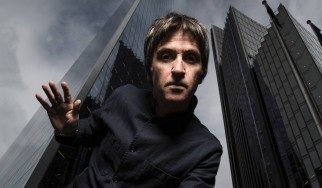Δύο καινούρια τραγούδια αποκάλυψε ο Johnny Marr 