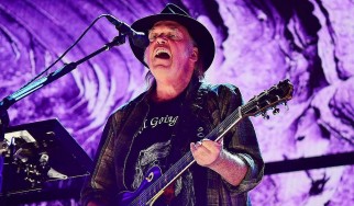 Οι Neil Young & Crazy Horse ανακοίνωσαν τον επόμενο δίσκο τους