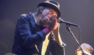 Νέο δίσκο με τους Crazy Horse ετοιμάζει ο Neil Young